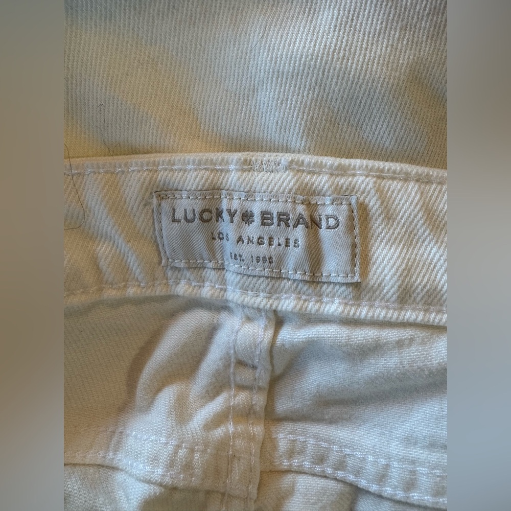 Lucky Brand Women's White Sweet Crop Jeans 8 EUC - Picture 3 of 6